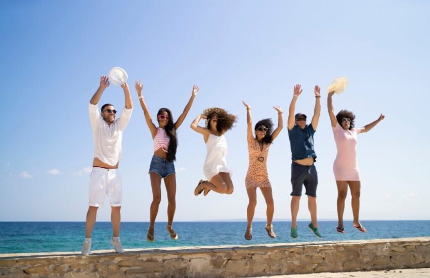 A group of friend is happy on their vacation in Key West. 