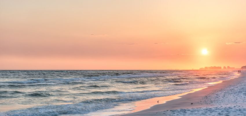 If you're looking for a quiet beach in Florida that's ideal for snorkeling, Santa Rosa Beach should be on your list.