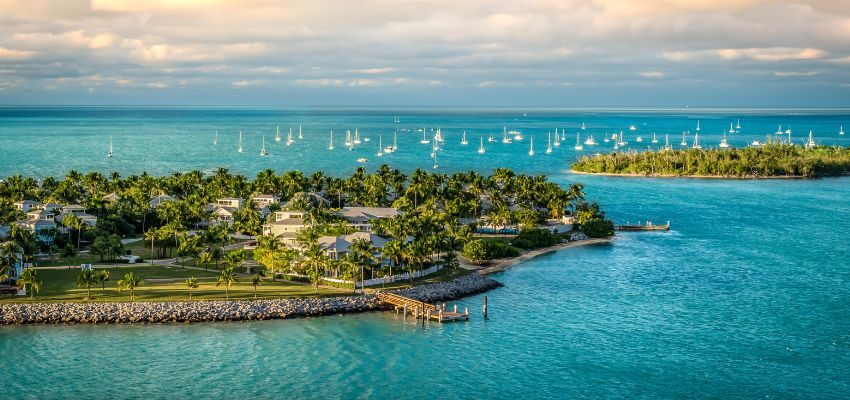 If you enjoy nature and beauty, a road trip across the Florida Keys may be for you. You can begin in Key Largo and drive to Key West, stopping to see the area.